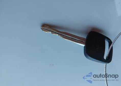 2003 Toyota Avalon Xl from USA, damaged, VIN 4T1BF28B83U284107